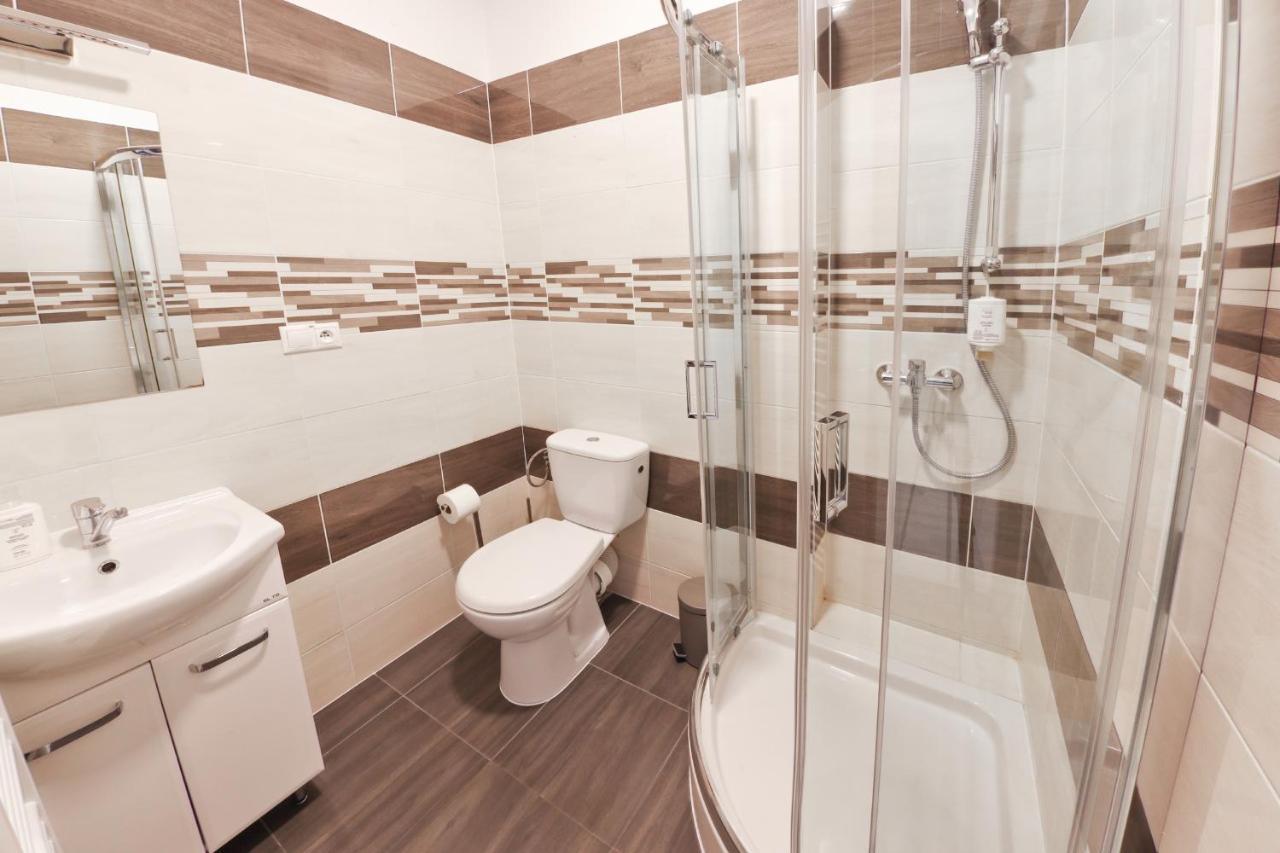 Slanica Hotel 2*