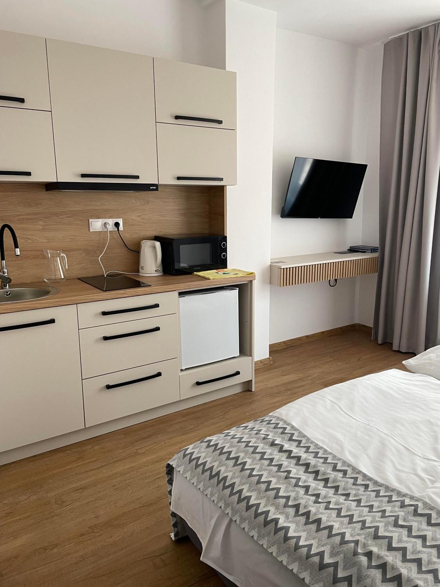 Slanica Hotel 2*
